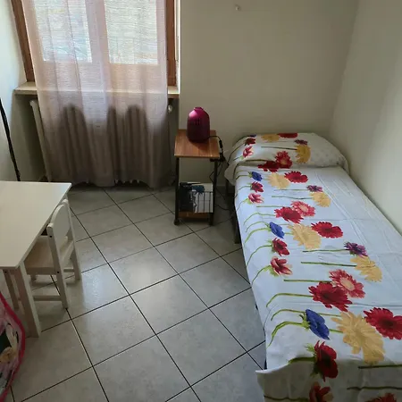 Laura's Apartment *